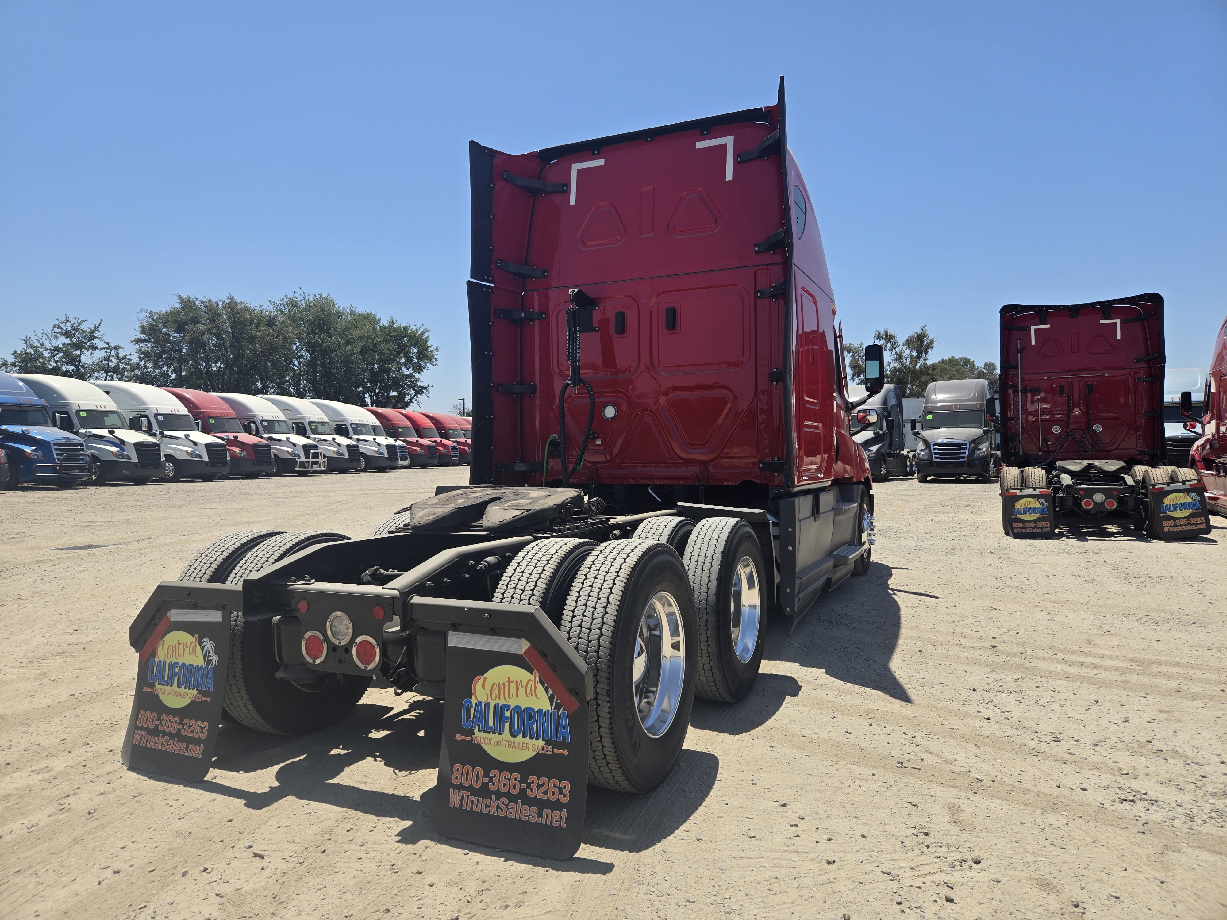 2021 FREIGHTLINER CASCADIA 126SLP - image 6