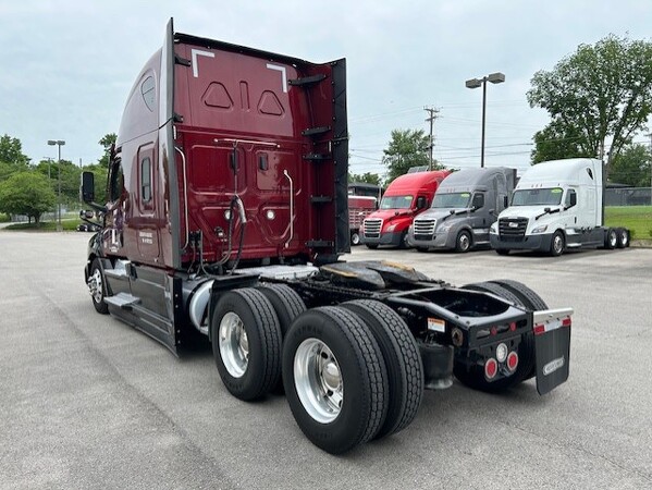 FREIGHTLINER CASCADIA 126SLP 2023