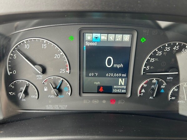 FREIGHTLINER CASCADIA 126SLP 2023