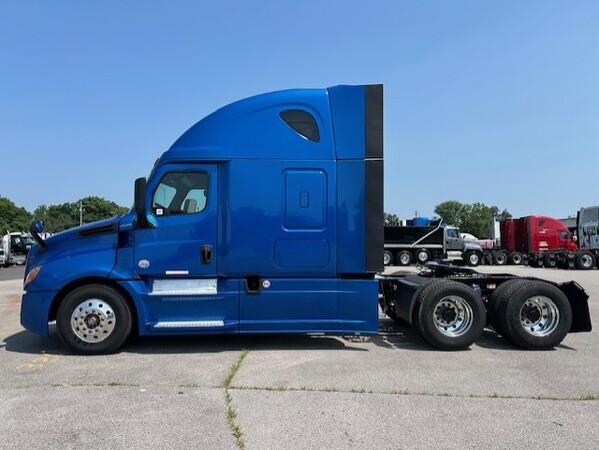 FREIGHTLINER CASCADIA 126SLP 2020