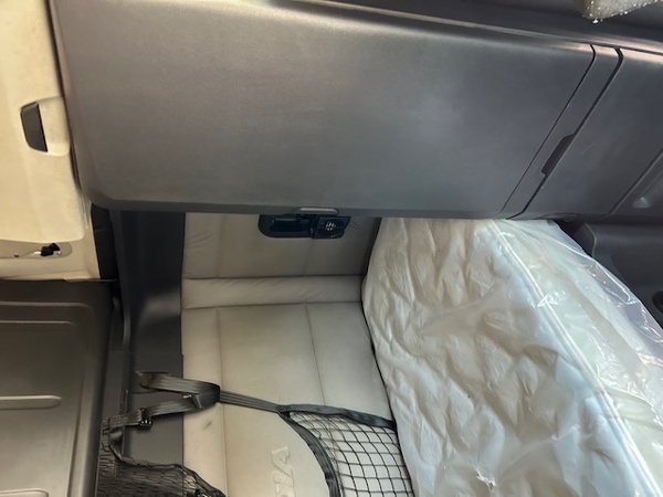 FREIGHTLINER CASCADIA 126SLP 2020