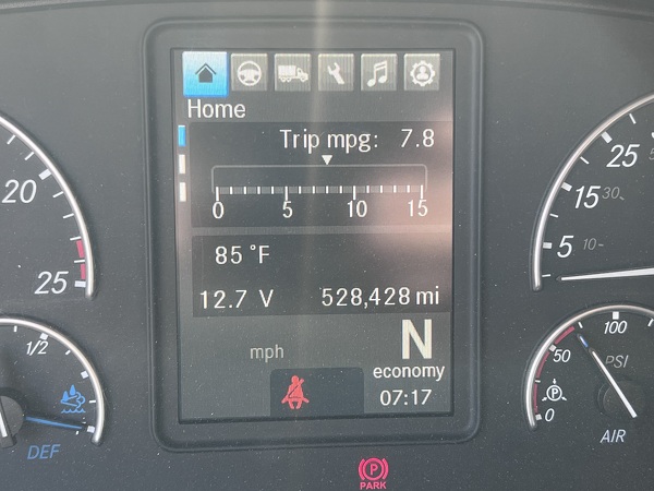 FREIGHTLINER CASCADIA 126SLP 2020