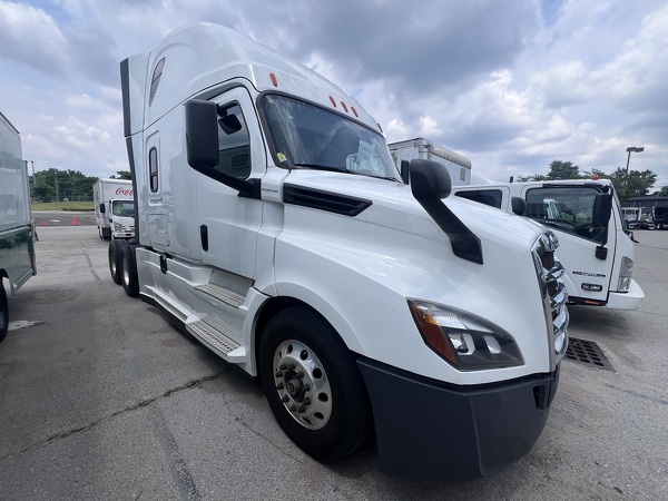 FREIGHTLINER CASCADIA 126SLP 2020