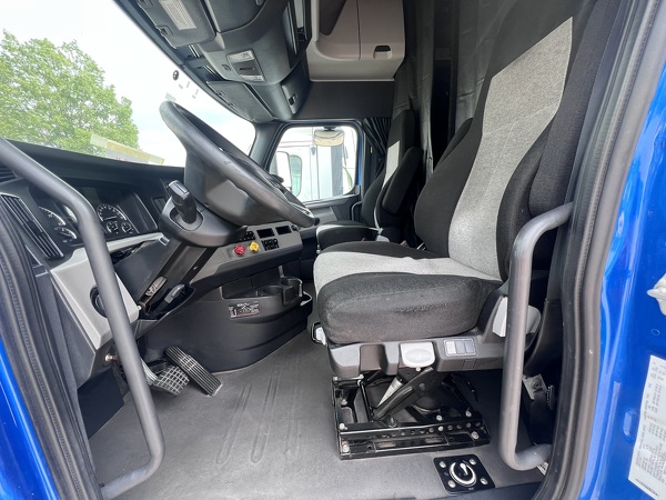 FREIGHTLINER CASCADIA 126SLP 2020