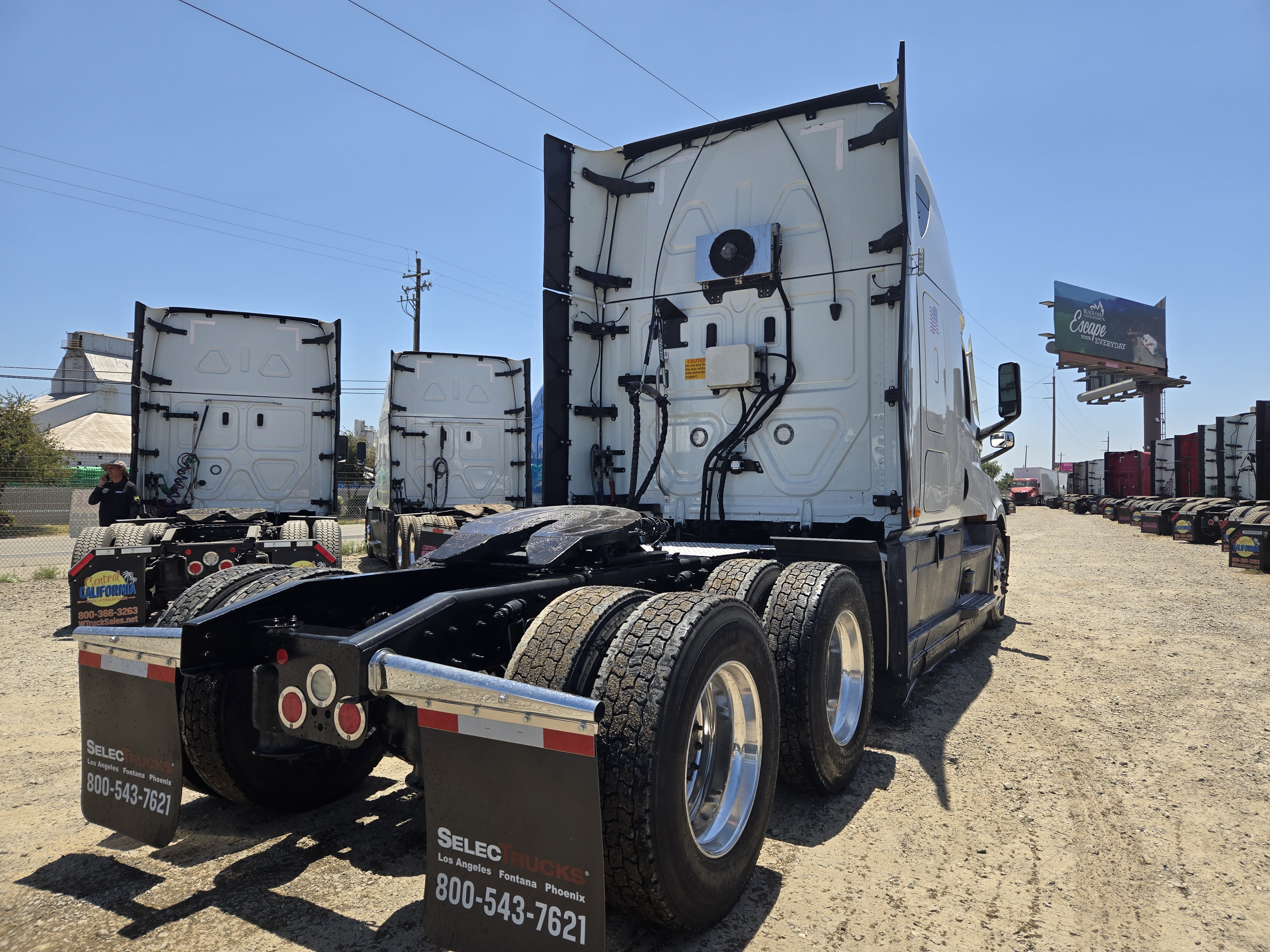2022 FREIGHTLINER CASCADIA 126SLP - image 6