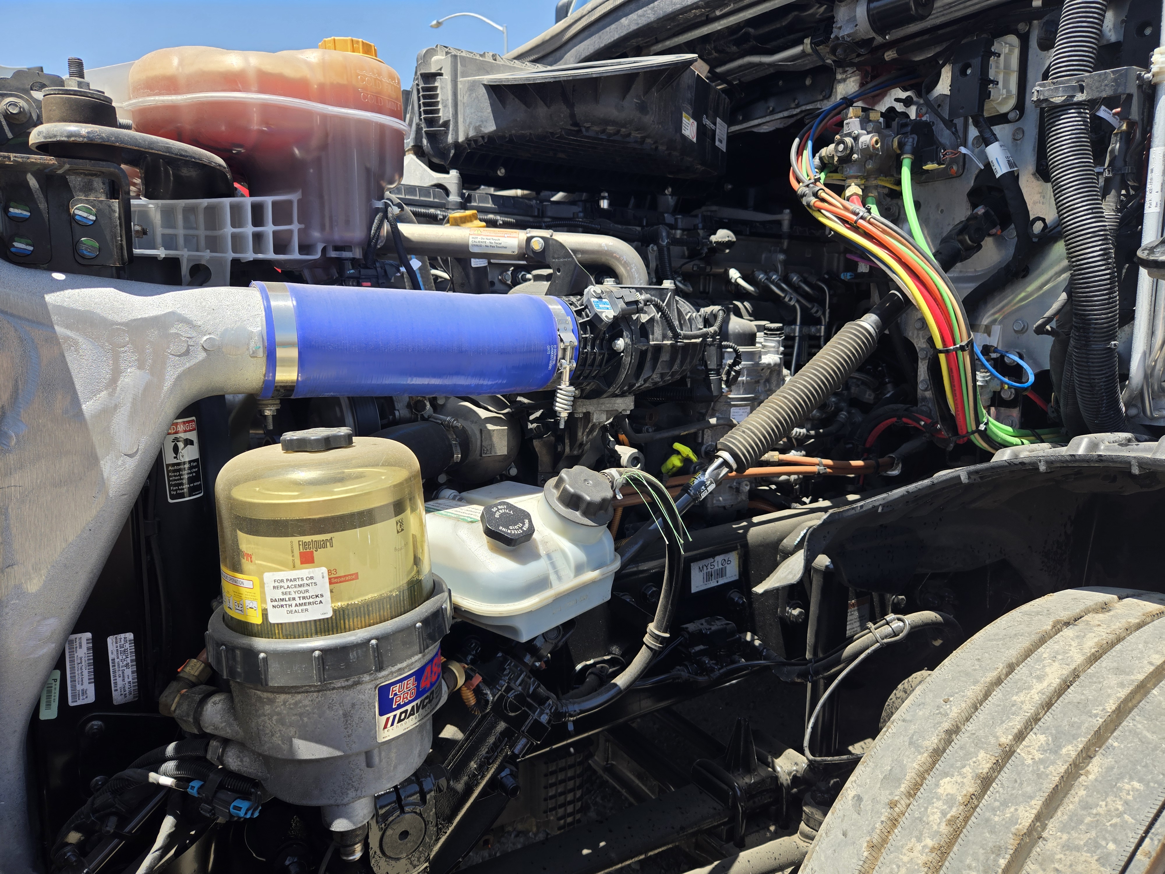 2022 FREIGHTLINER CASCADIA 126SLP - image 10