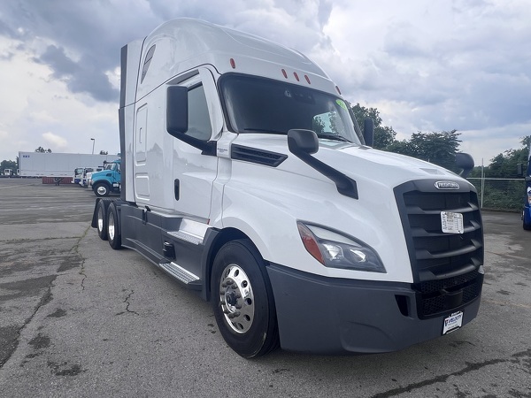 FREIGHTLINER CASCADIA 126SLP 2023