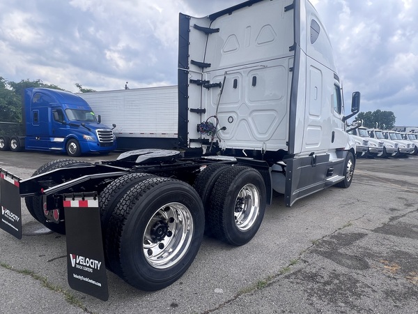 FREIGHTLINER CASCADIA 126SLP 2023