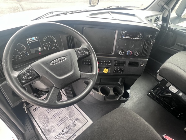 FREIGHTLINER CASCADIA 126SLP 2023