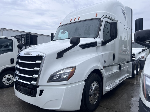 FREIGHTLINER CASCADIA 126SLP 2020