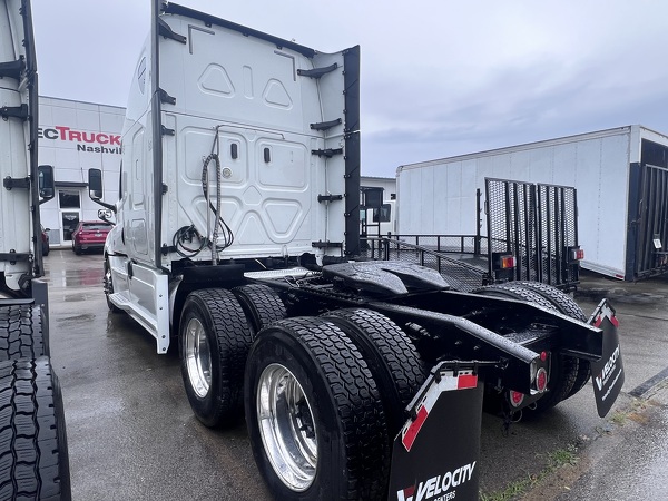 FREIGHTLINER CASCADIA 126SLP 2020