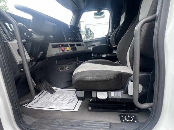 FREIGHTLINER CASCADIA 126SLP 2020