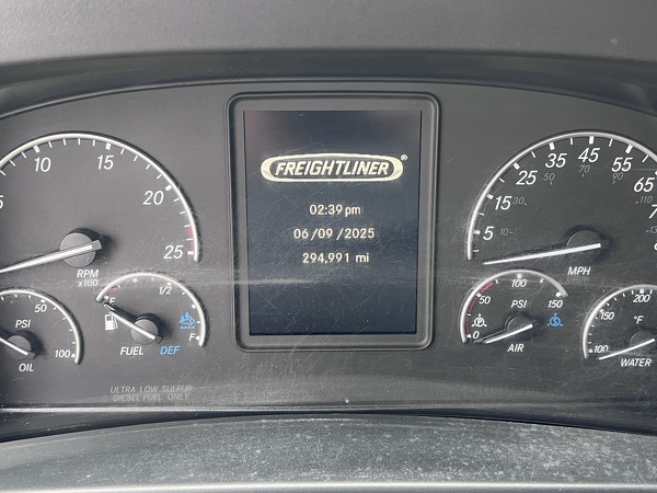 FREIGHTLINER CASCADIA 126SLP 2020