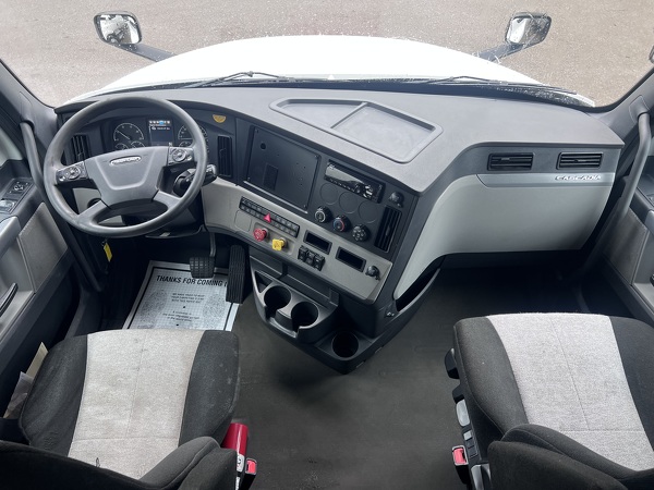 FREIGHTLINER CASCADIA 126SLP 2020