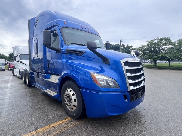 FREIGHTLINER CASCADIA 126SLP 2020