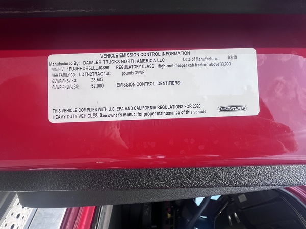 FREIGHTLINER CASCADIA 126SLP 2020