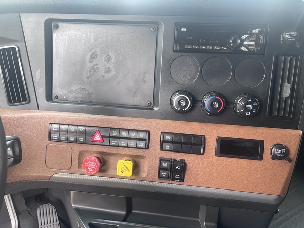FREIGHTLINER CASCADIA 126SLP 2020