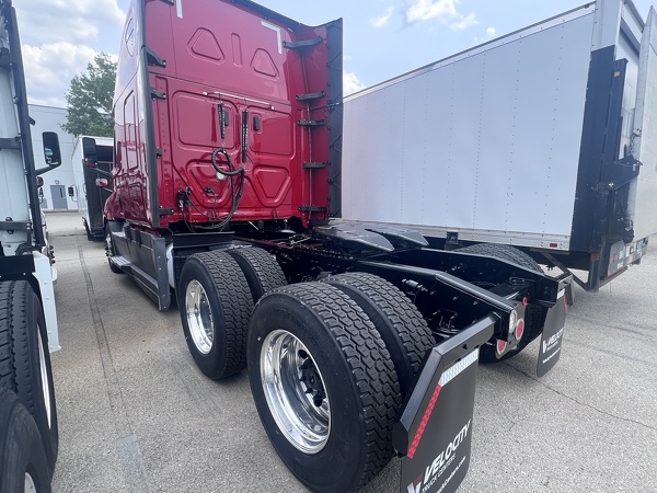 FREIGHTLINER CASCADIA 126SLP 2020