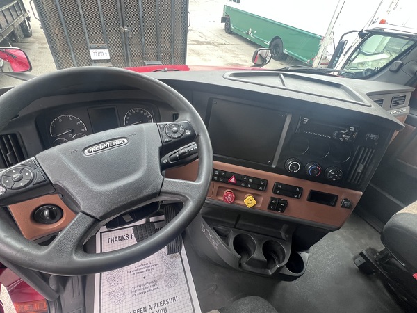 FREIGHTLINER CASCADIA 126SLP 2020