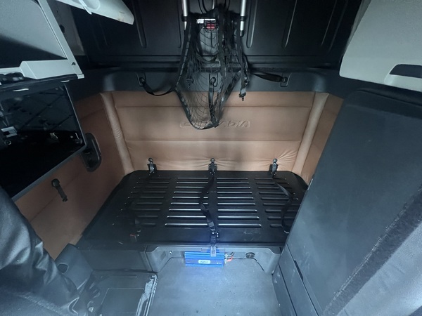 FREIGHTLINER CASCADIA 126SLP 2020