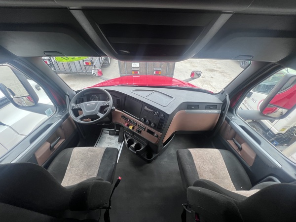 FREIGHTLINER CASCADIA 126SLP 2020