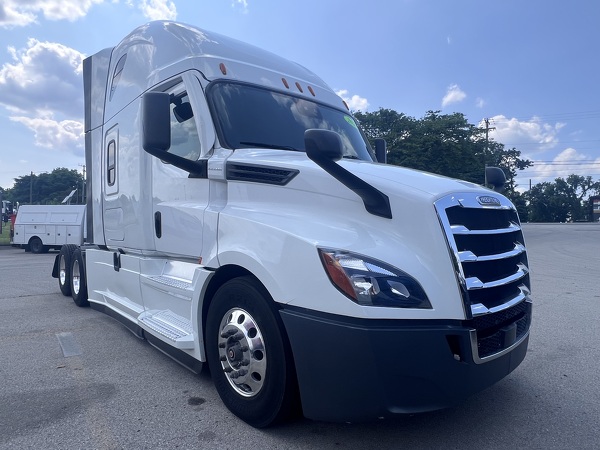FREIGHTLINER CASCADIA 126SLP 2021