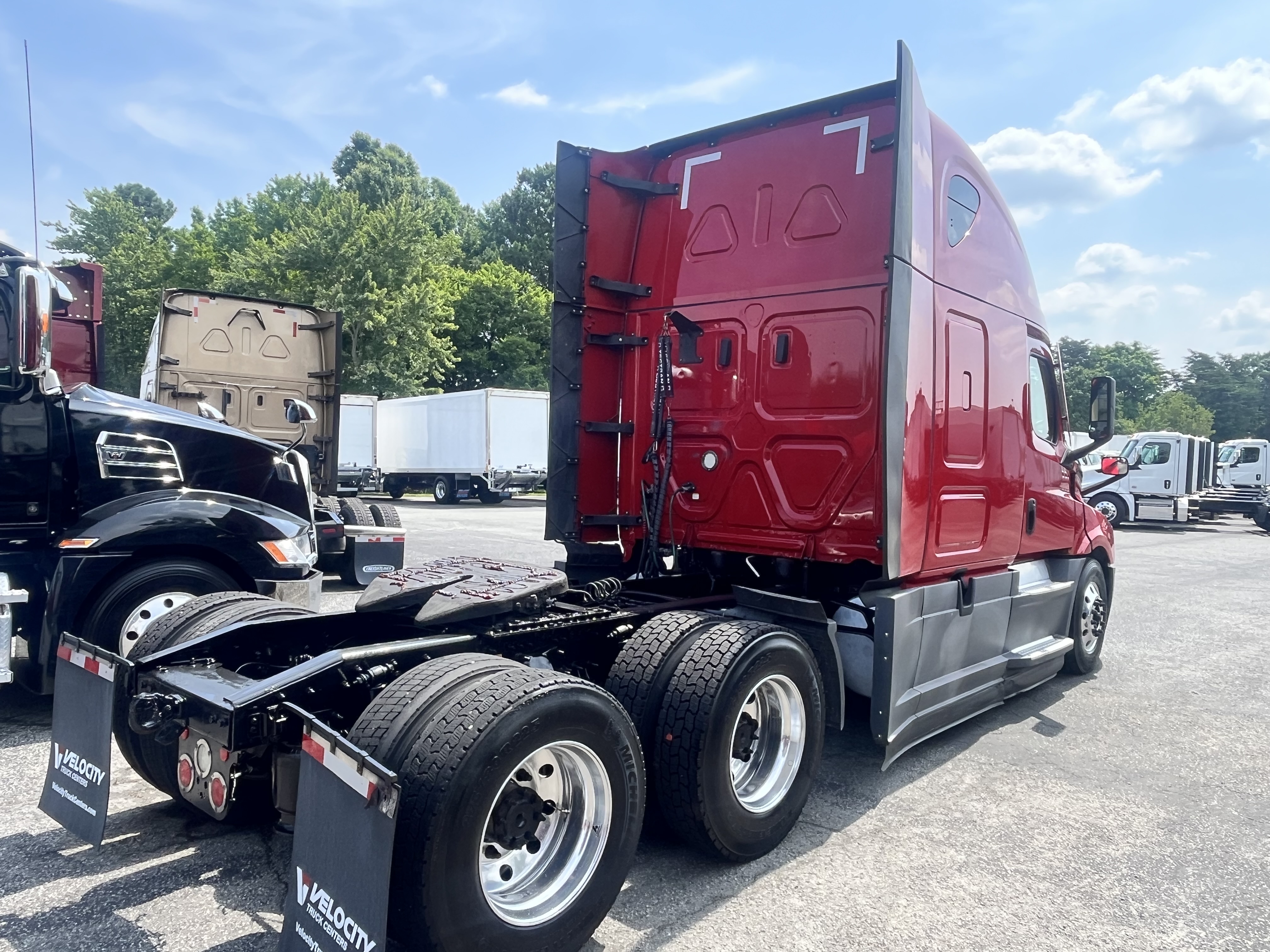 2021 FREIGHTLINER CASCADIA 126SLP - image 5
