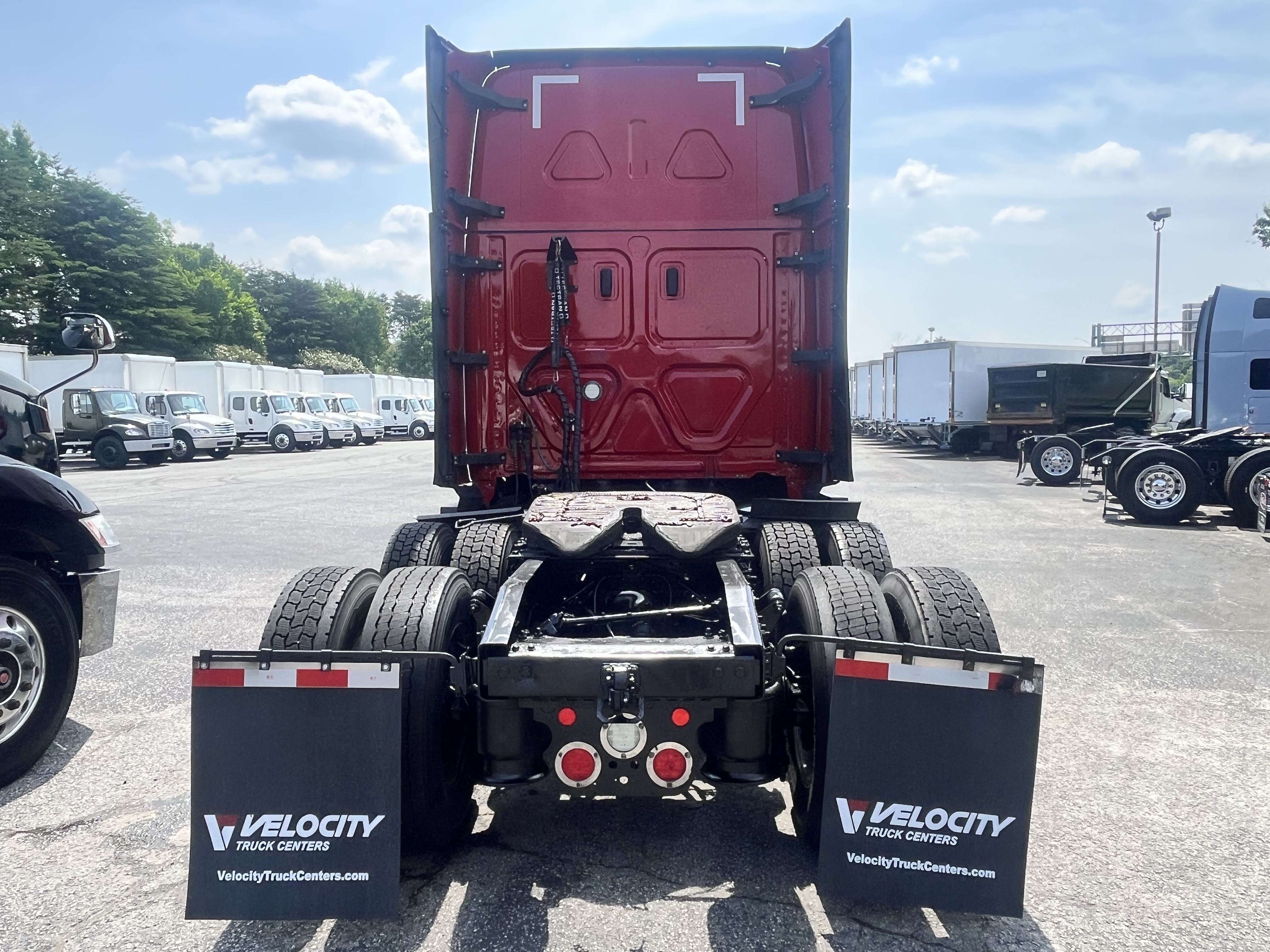 2021 FREIGHTLINER CASCADIA 126SLP - image 4