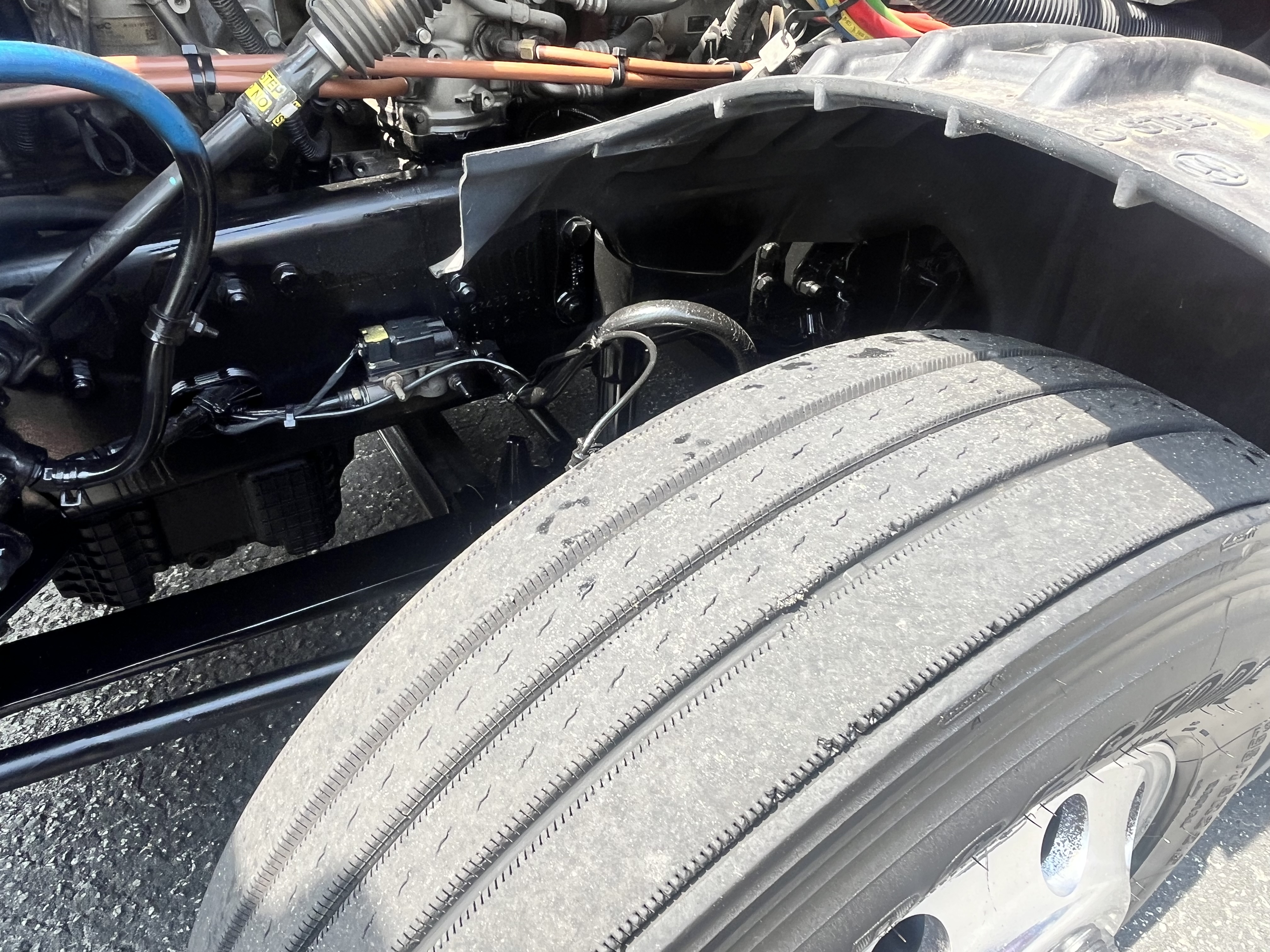 2021 FREIGHTLINER CASCADIA 126SLP - image 13