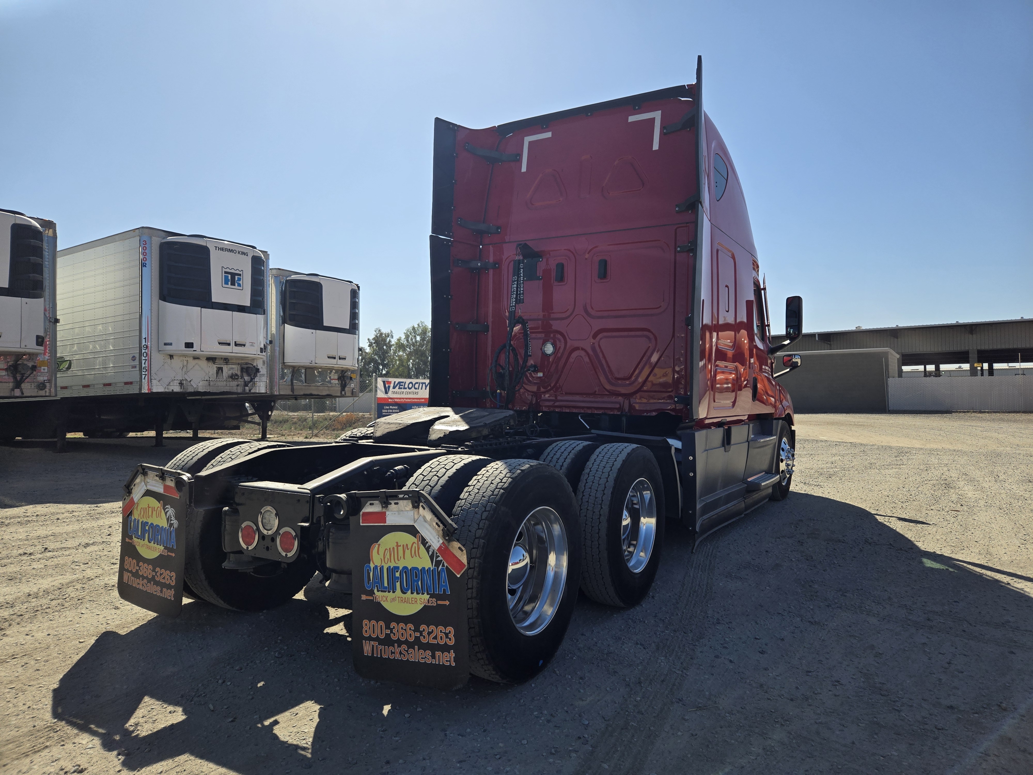 2021 FREIGHTLINER CASCADIA 126SLP - image 6