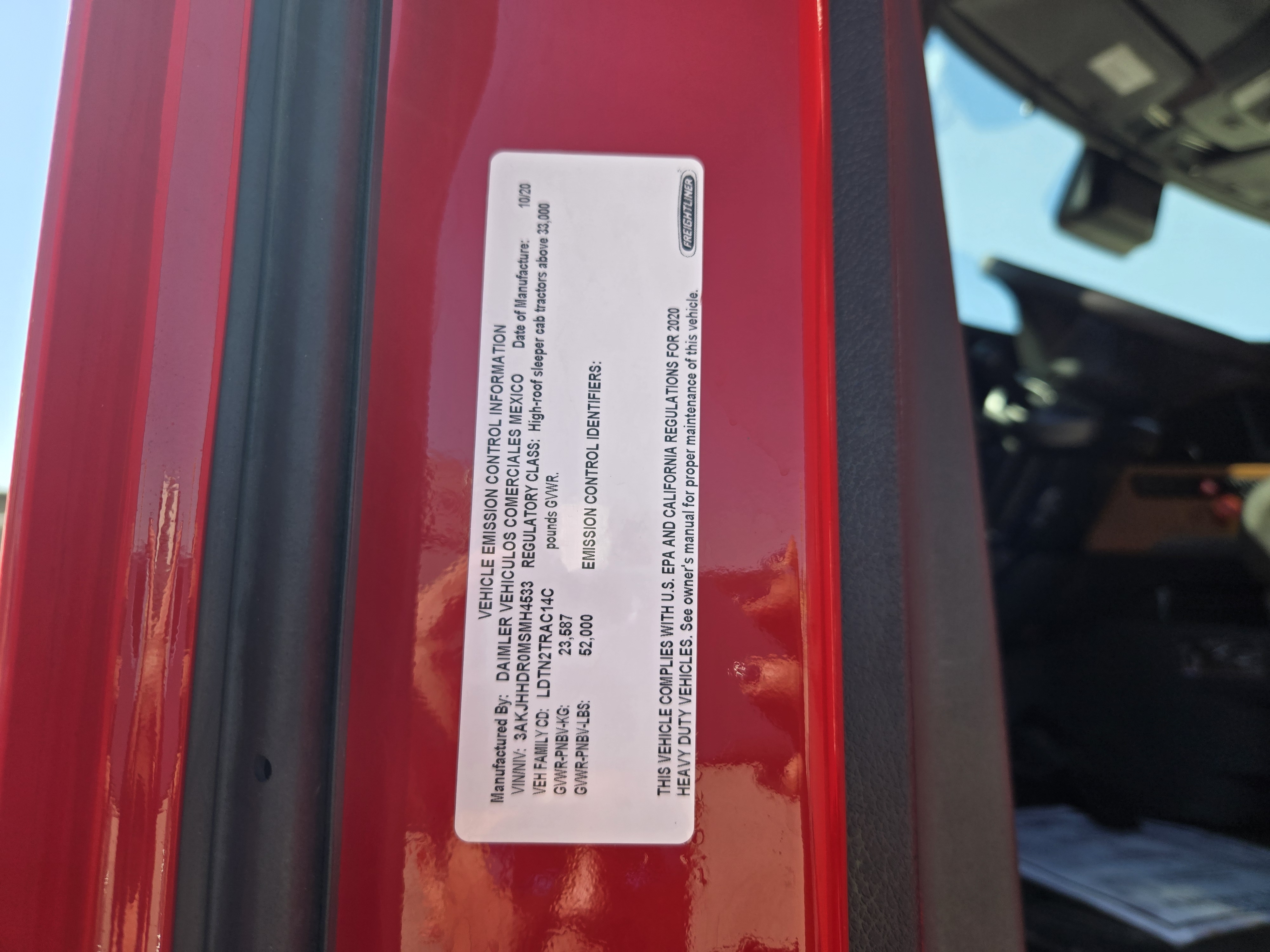 2021 FREIGHTLINER CASCADIA 126SLP - image 19