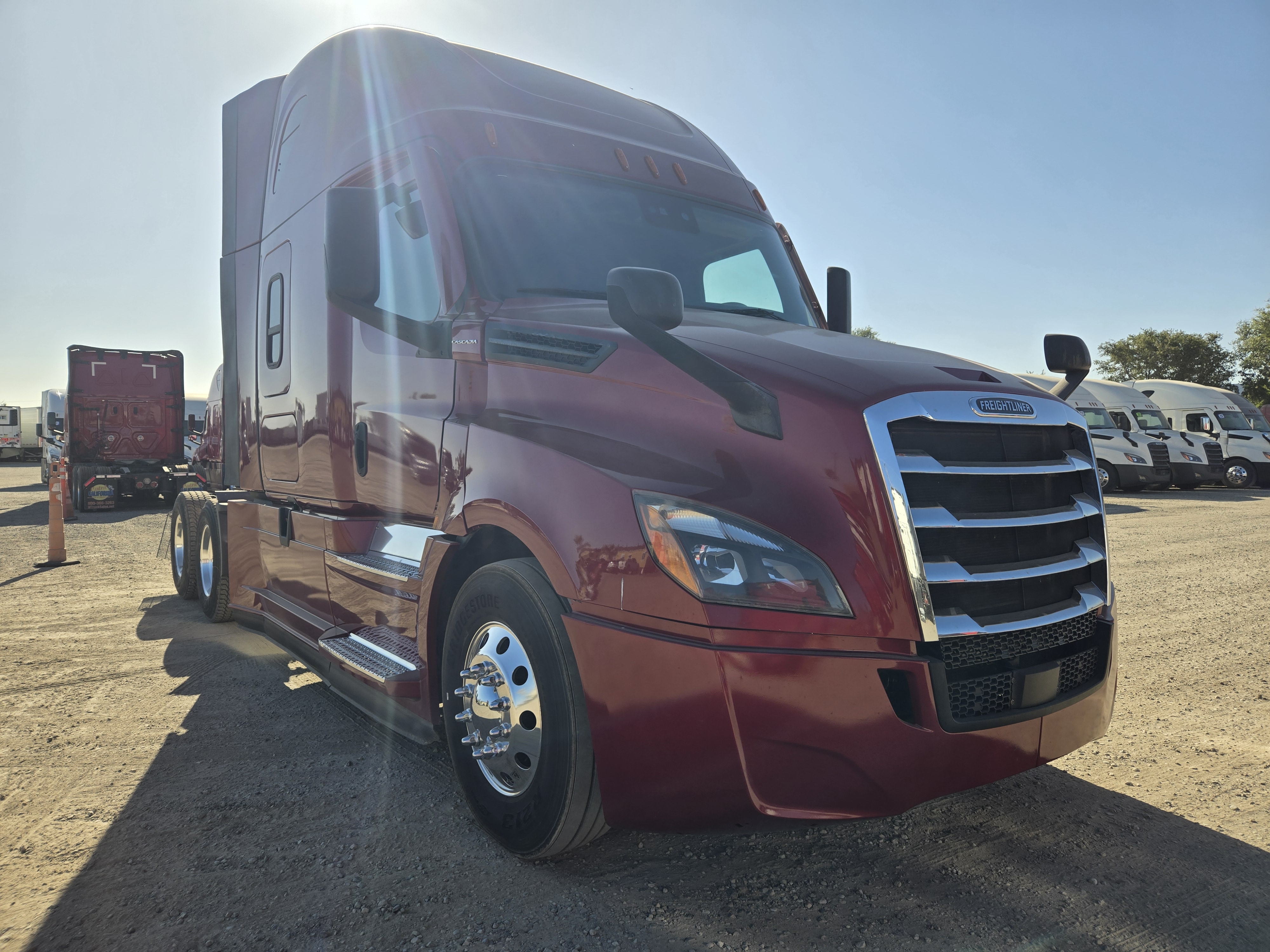 2020 FREIGHTLINER CASCADIA 126SLP - image 8