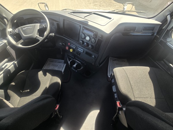 FREIGHTLINER CASCADIA 126SLP 2024