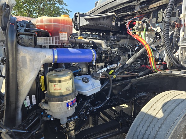 FREIGHTLINER CASCADIA 126SLP 2024