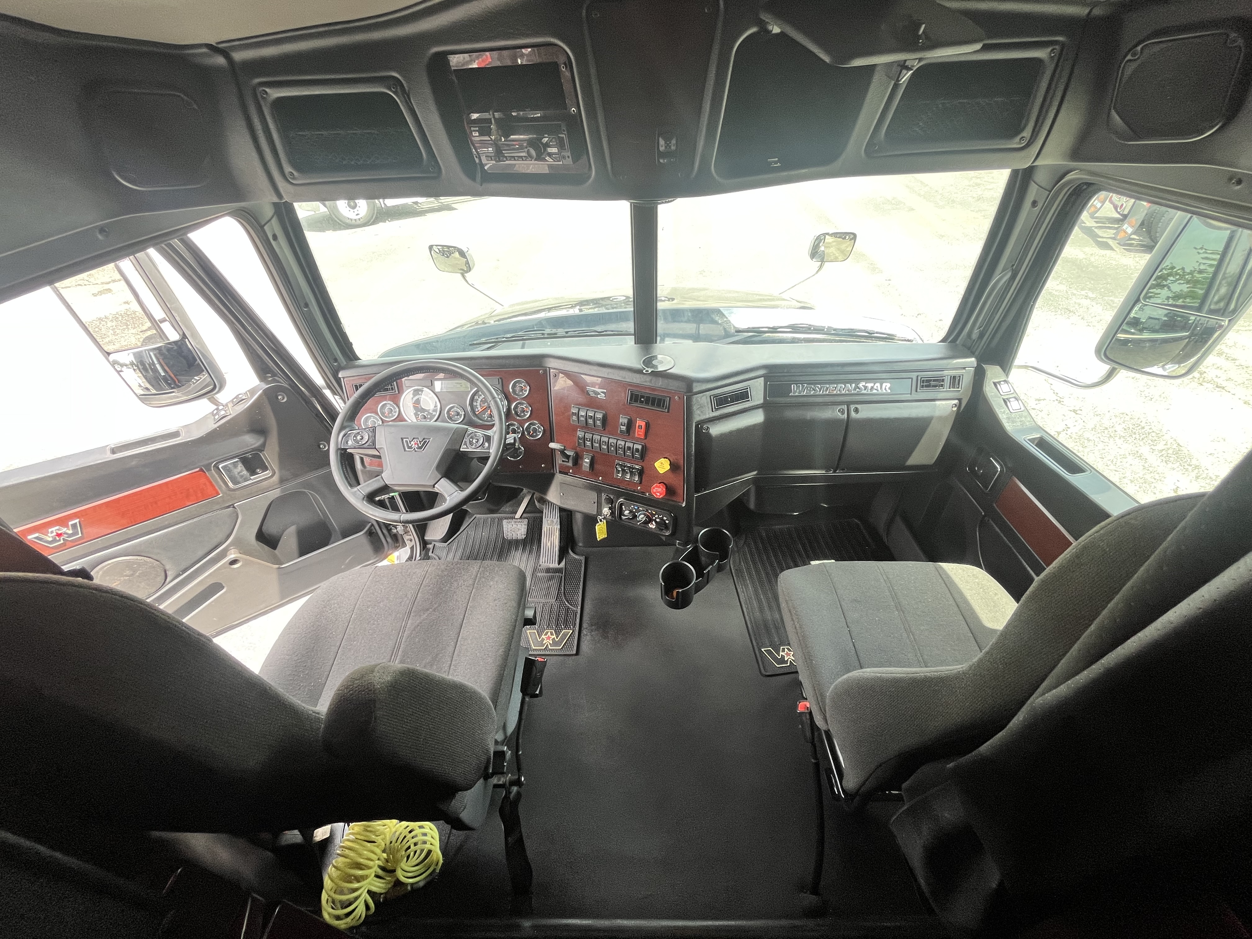 2021 WESTERN STAR 5700ex - image 22