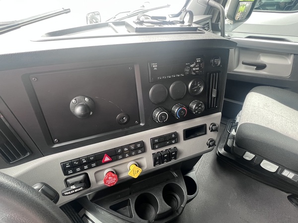 FREIGHTLINER CASCADIA 126SLP 2020