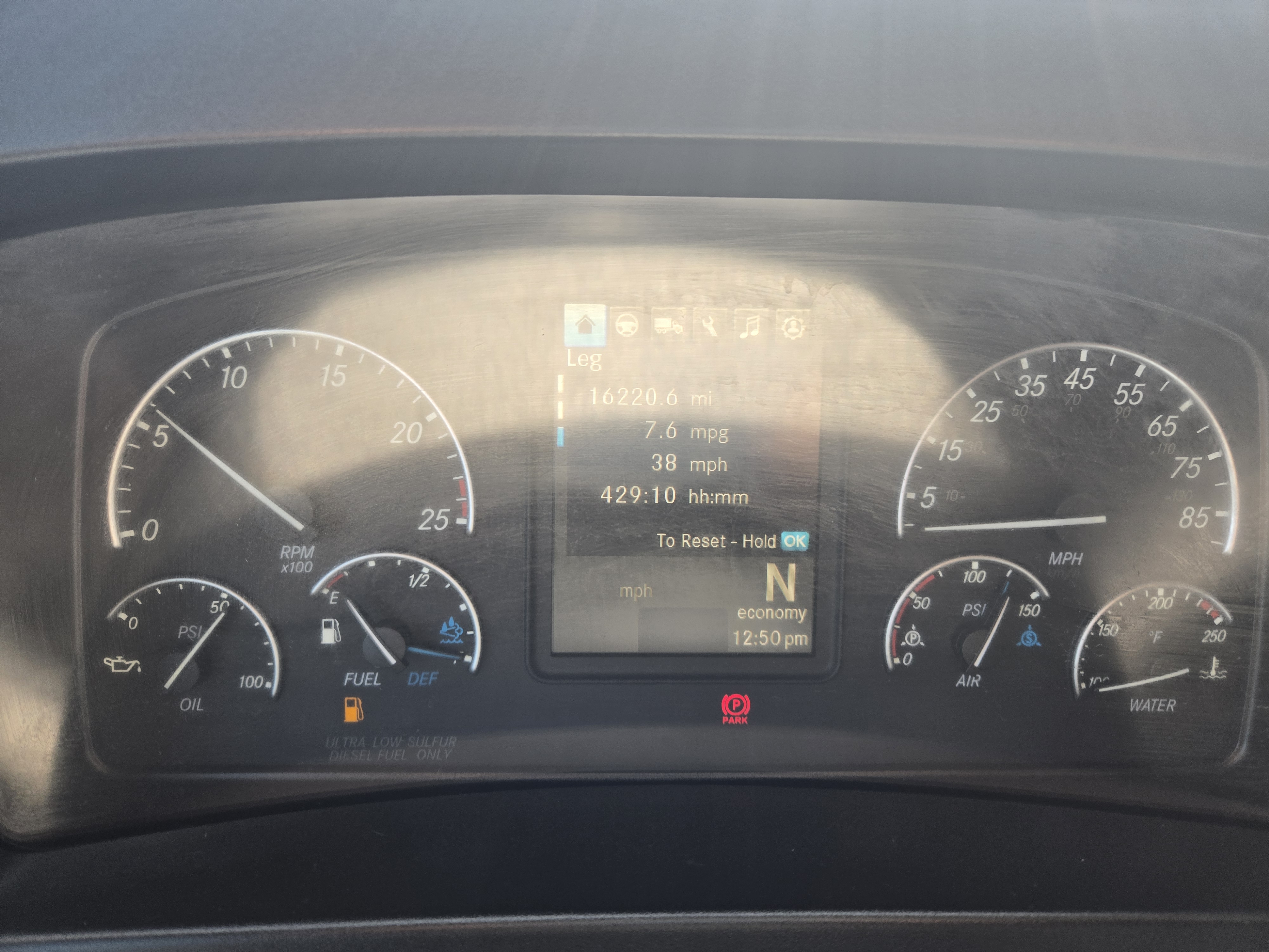 2020 FREIGHTLINER CASCADIA 126SLP - image 15