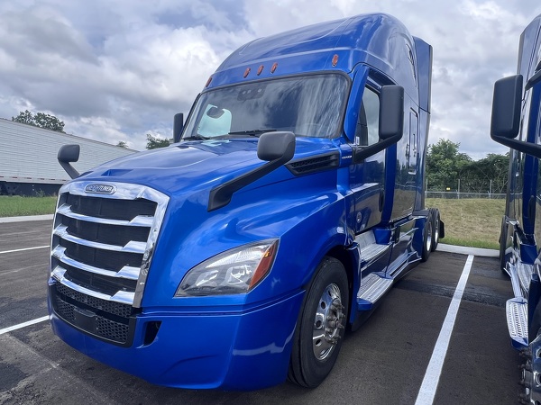 FREIGHTLINER CASCADIA 126SLP 2021