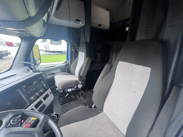 FREIGHTLINER CASCADIA 126SLP 2021