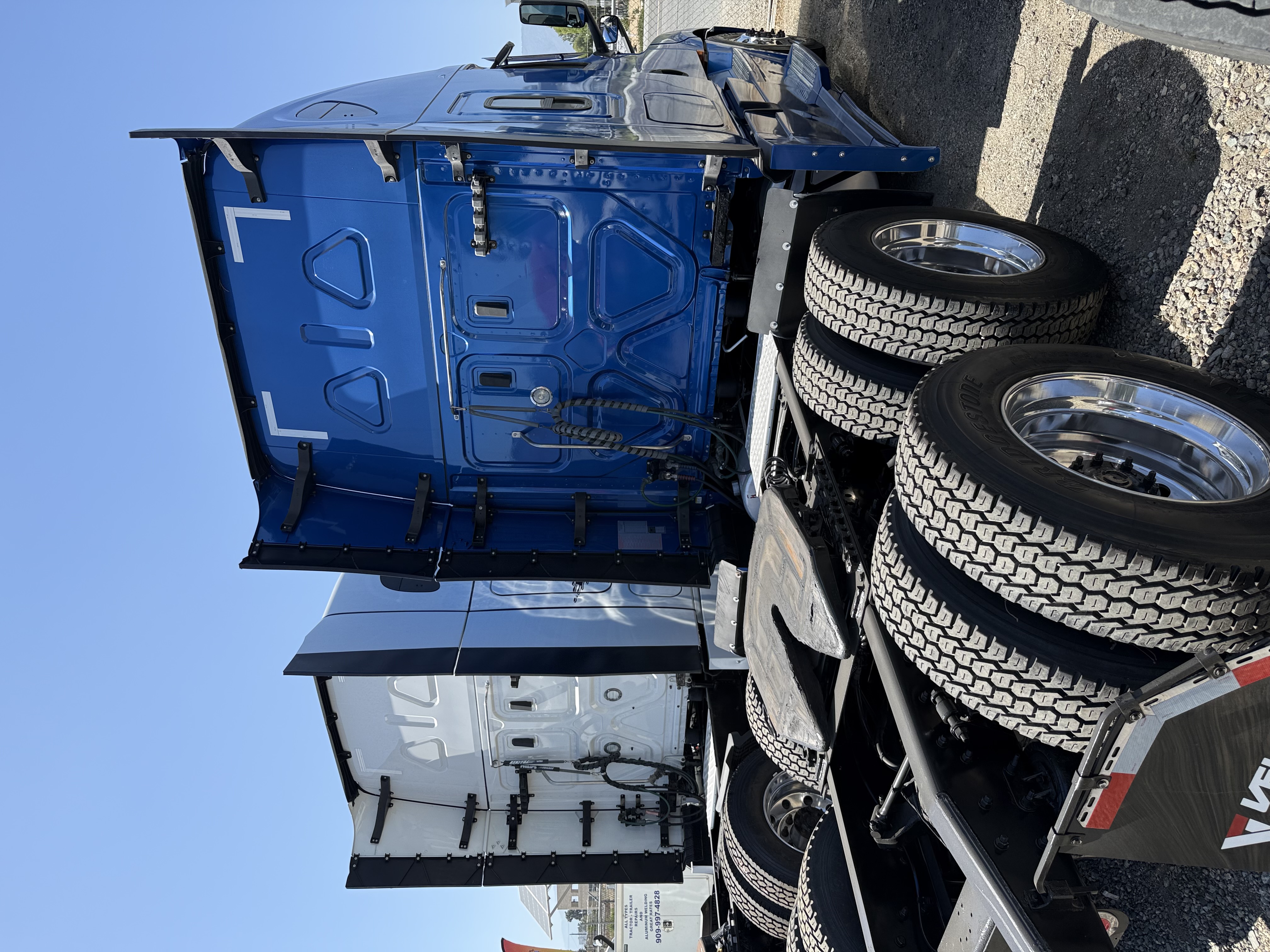 2021 FREIGHTLINER CASCADIA 126SLP - image 5