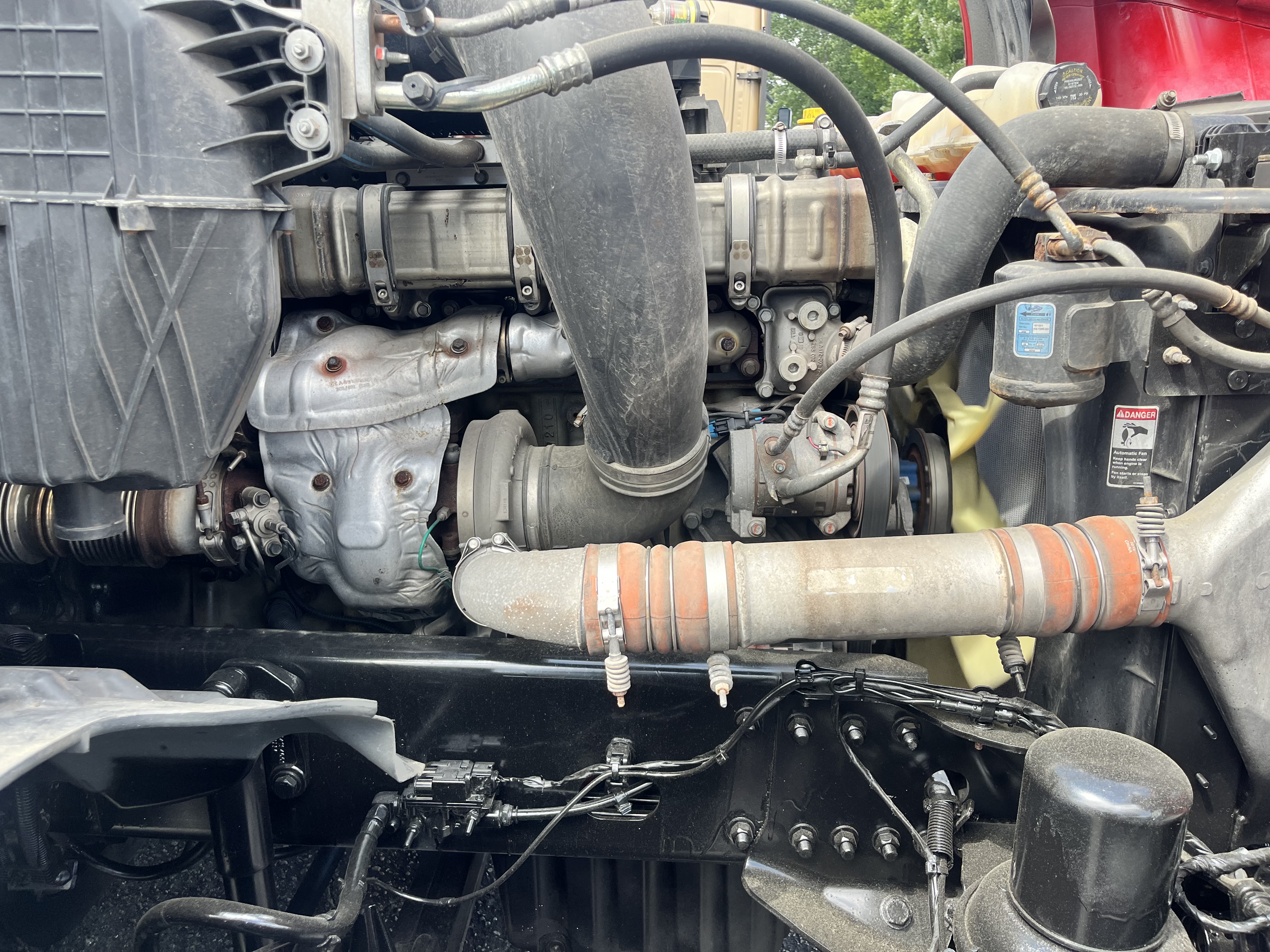 2020 FREIGHTLINER CASCADIA 126SLP - image 10