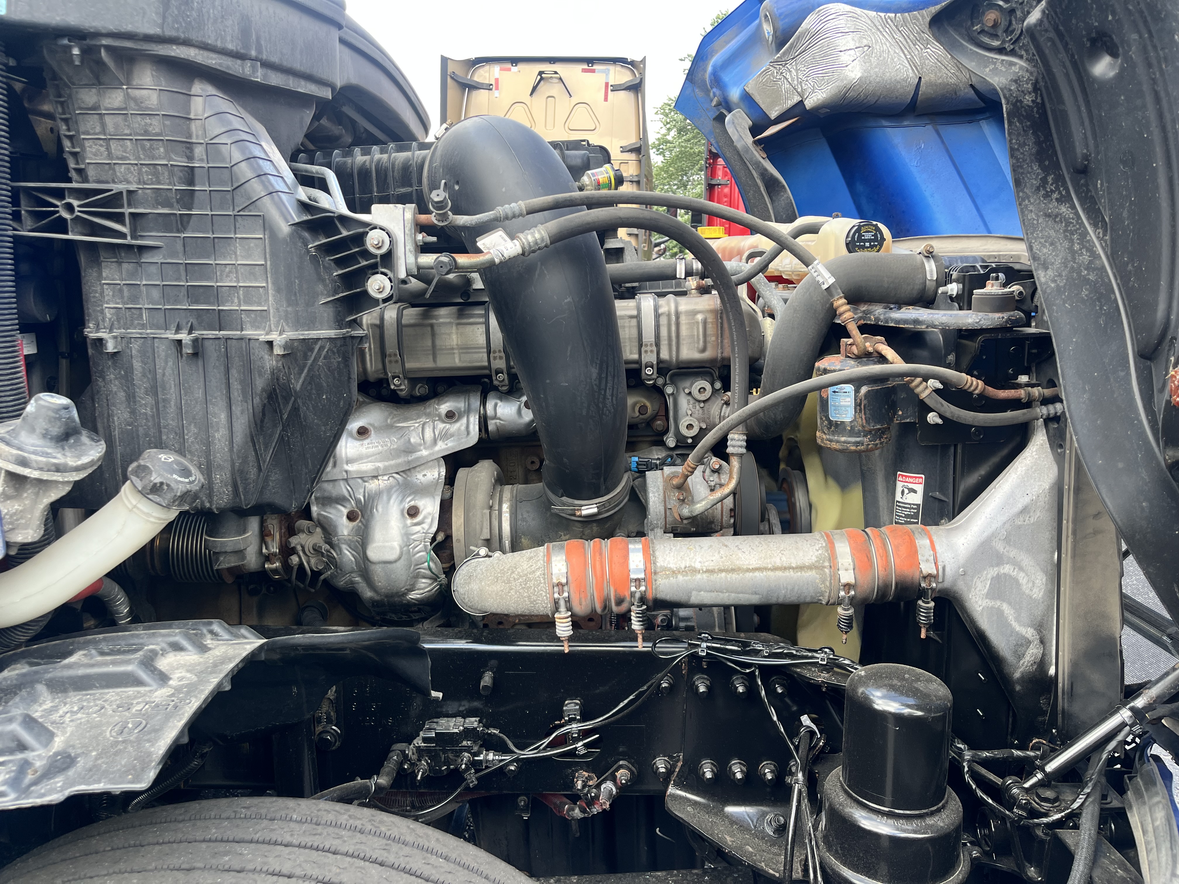 2020 FREIGHTLINER CASCADIA 126SLP - image 11