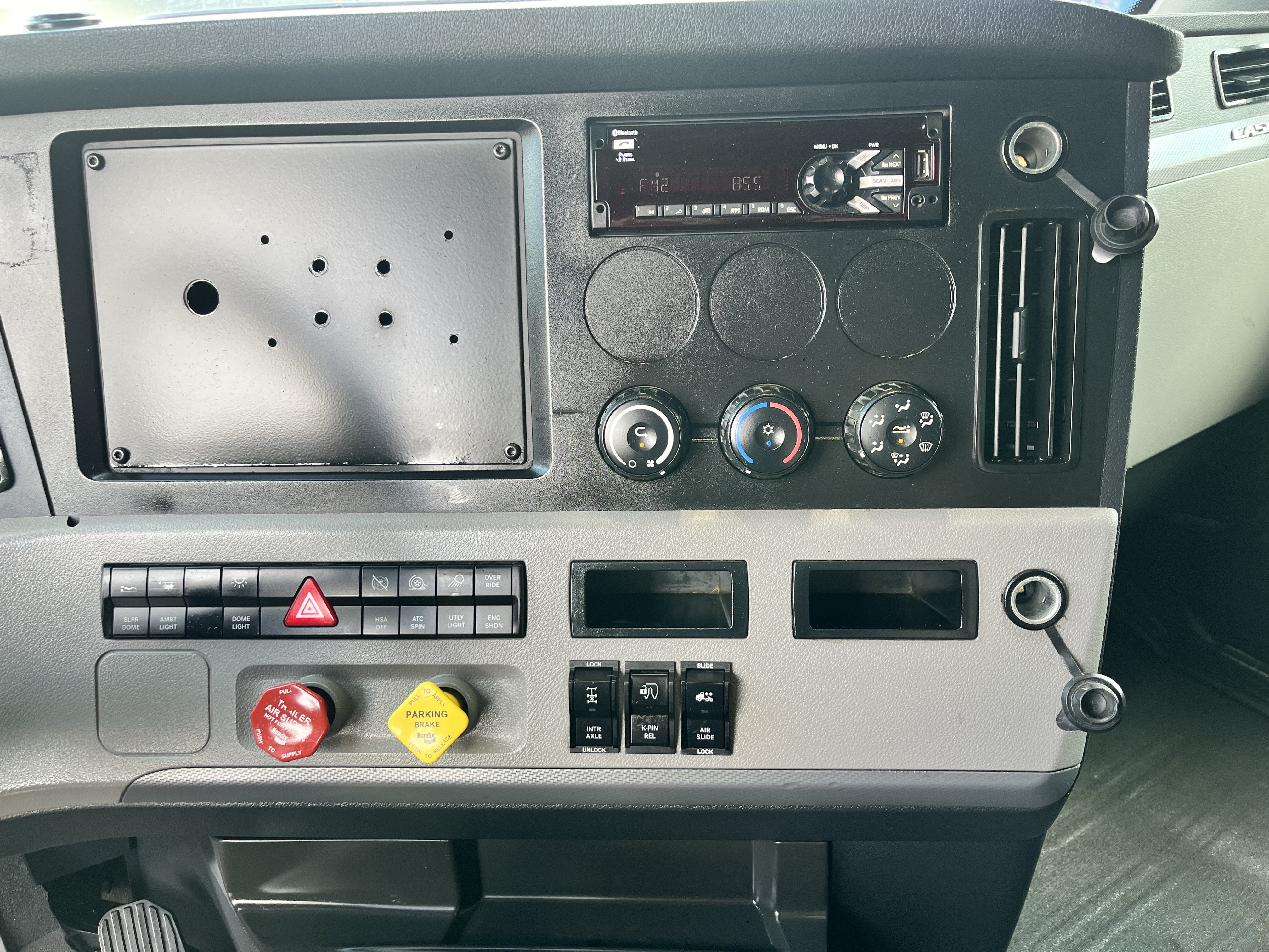 2020 FREIGHTLINER CASCADIA 126SLP - image 17