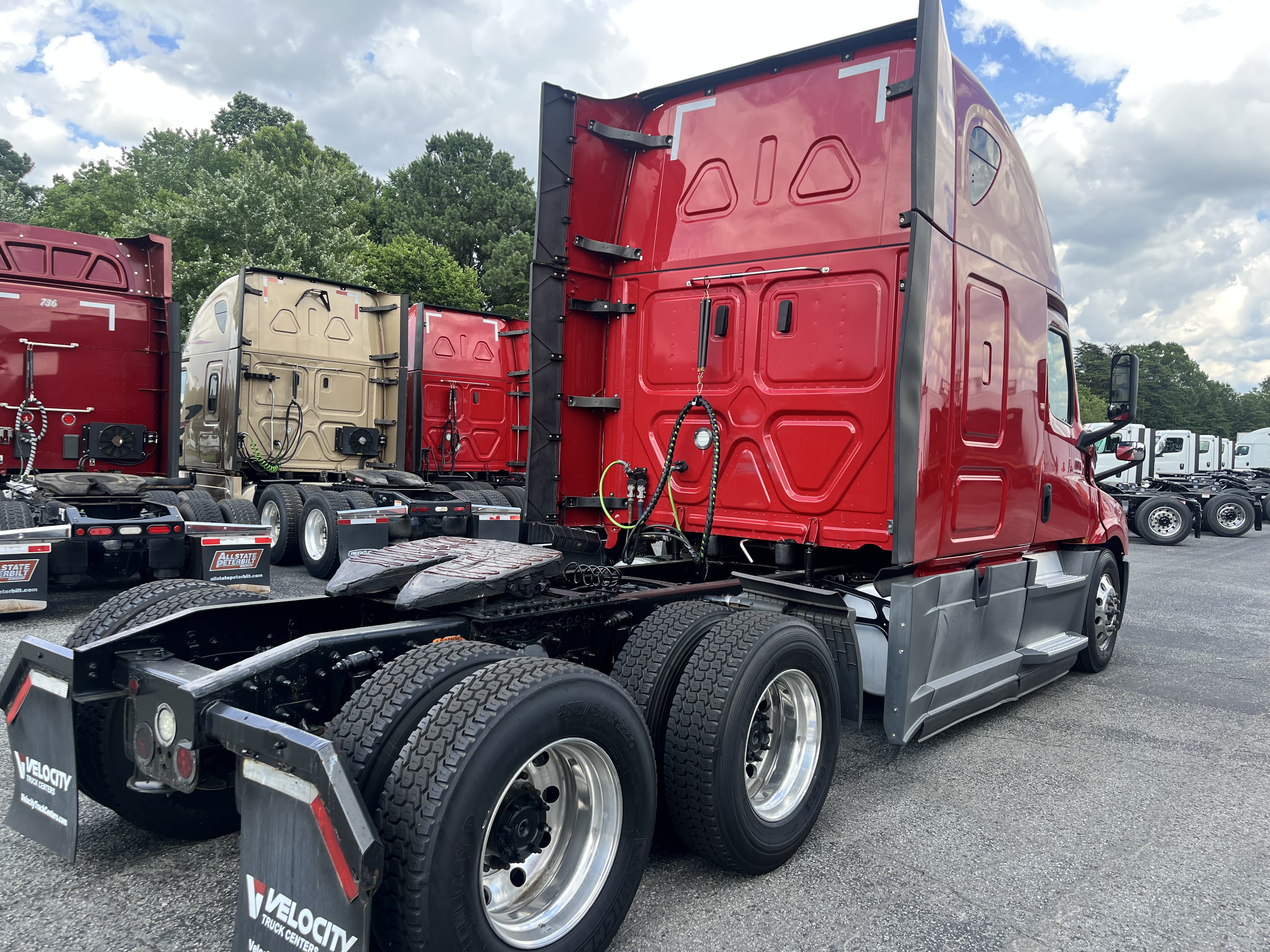 2020 FREIGHTLINER CASCADIA 126SLP - image 5