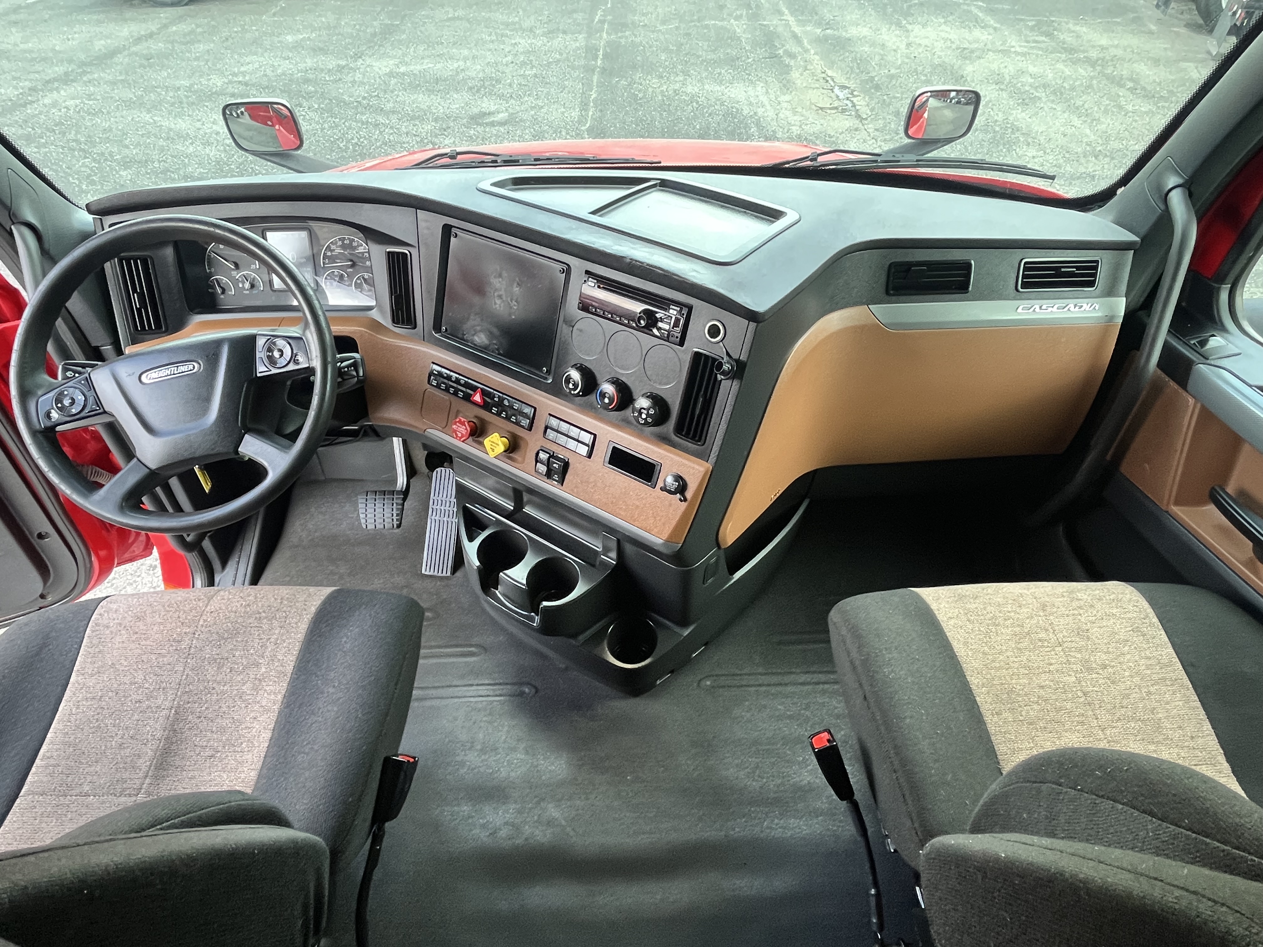 2020 FREIGHTLINER CASCADIA 126SLP - image 19