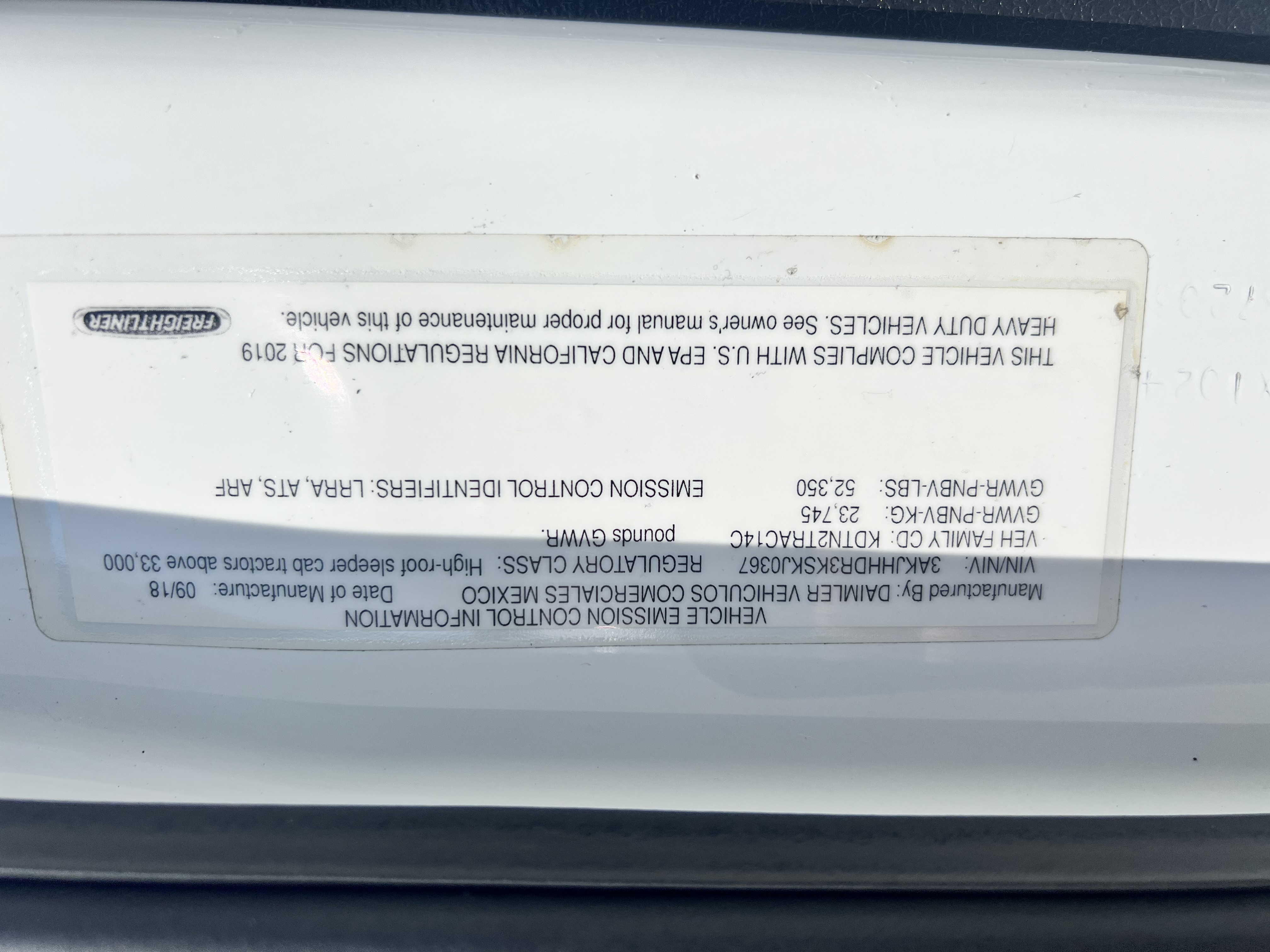 2019 FREIGHTLINER CASCADIA 126SLP - image 19