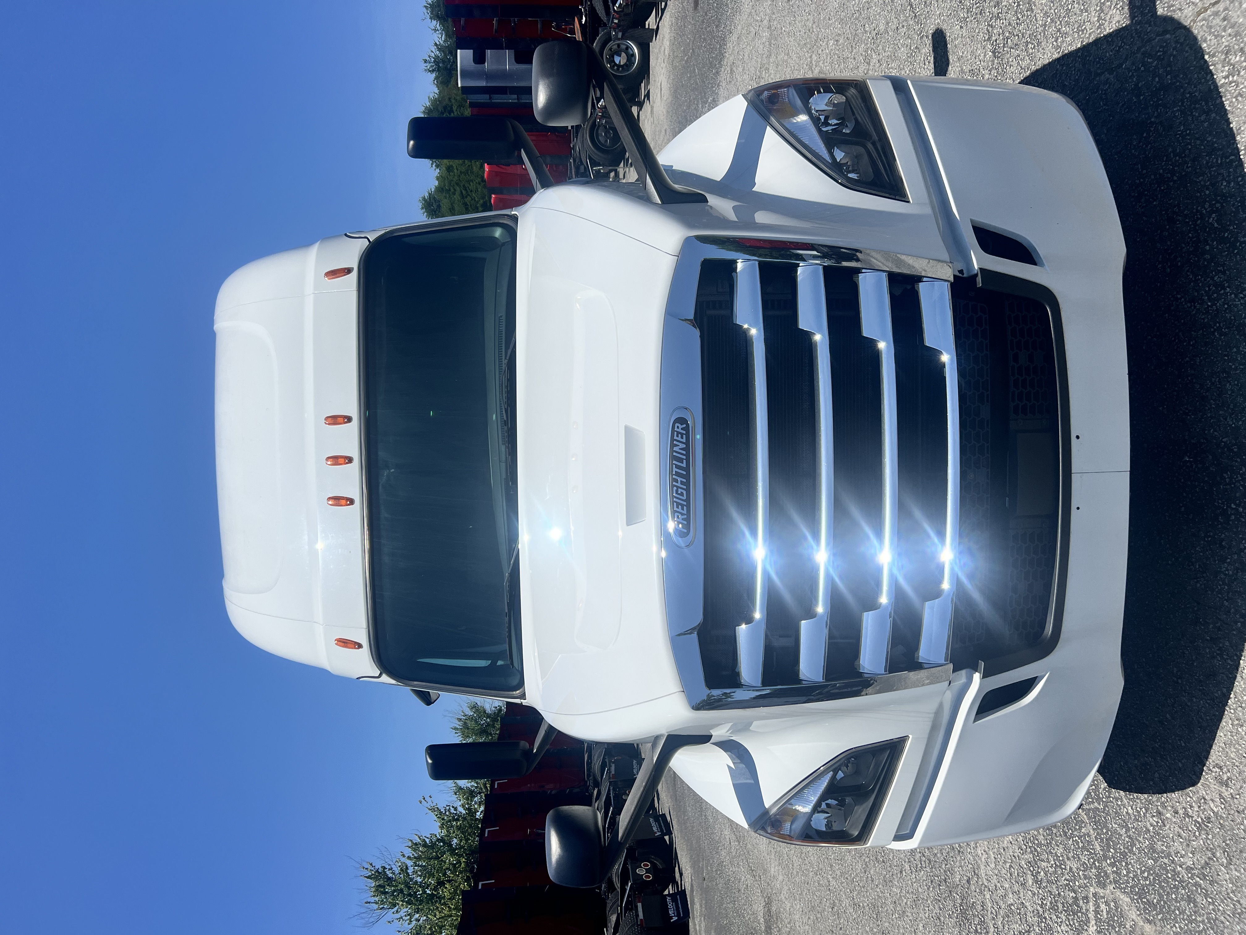 2020 FREIGHTLINER CASCADIA 126SLP - image 6