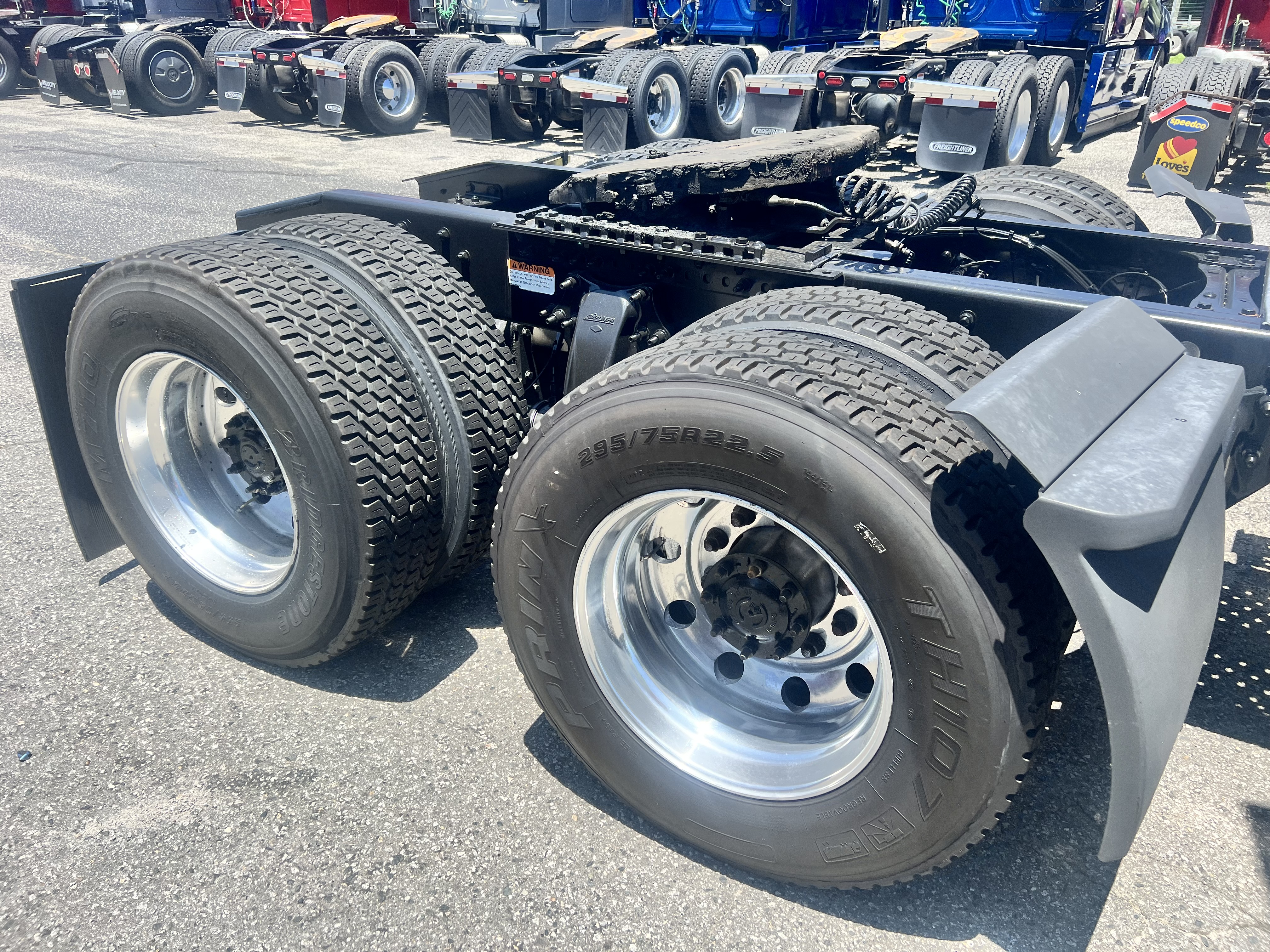 2020 FREIGHTLINER CASCADIA 126SLP - image 4