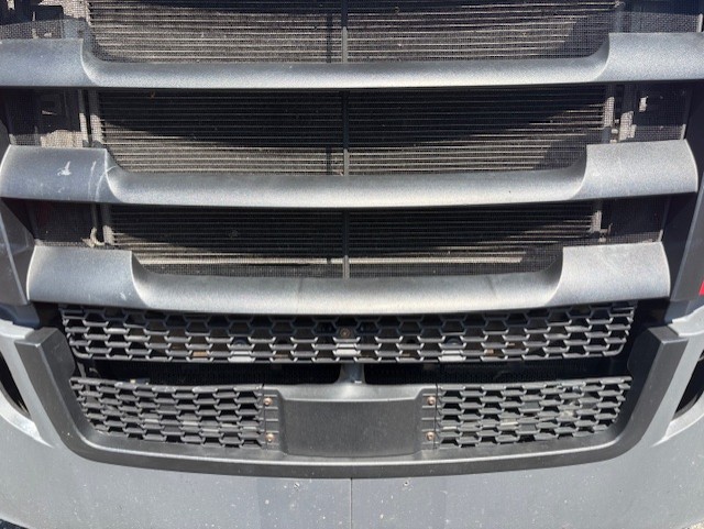 2020 FREIGHTLINER CASCADIA 126SLP - image 9