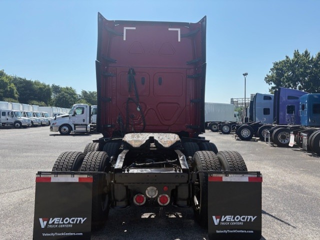 2020 FREIGHTLINER CASCADIA 126SLP - image 4